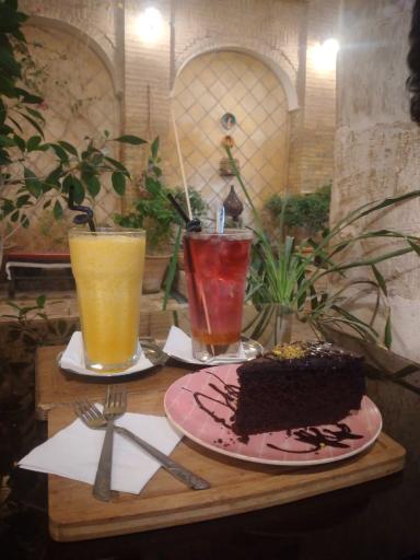 عکس کافه خانه تاریخی مقدم شوشتر