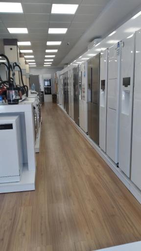 عکس فروشگاه زنجیره ای اسنوا شعبه امام گراش