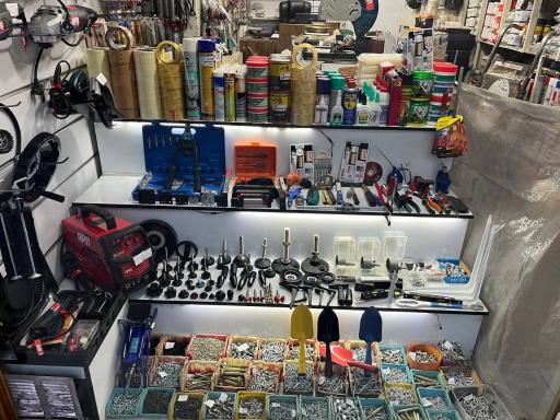 عکس فروشگاه پیچ و مهره سینا ۱۱۰