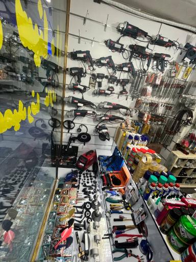 عکس فروشگاه پیچ و مهره سینا ۱۱۰