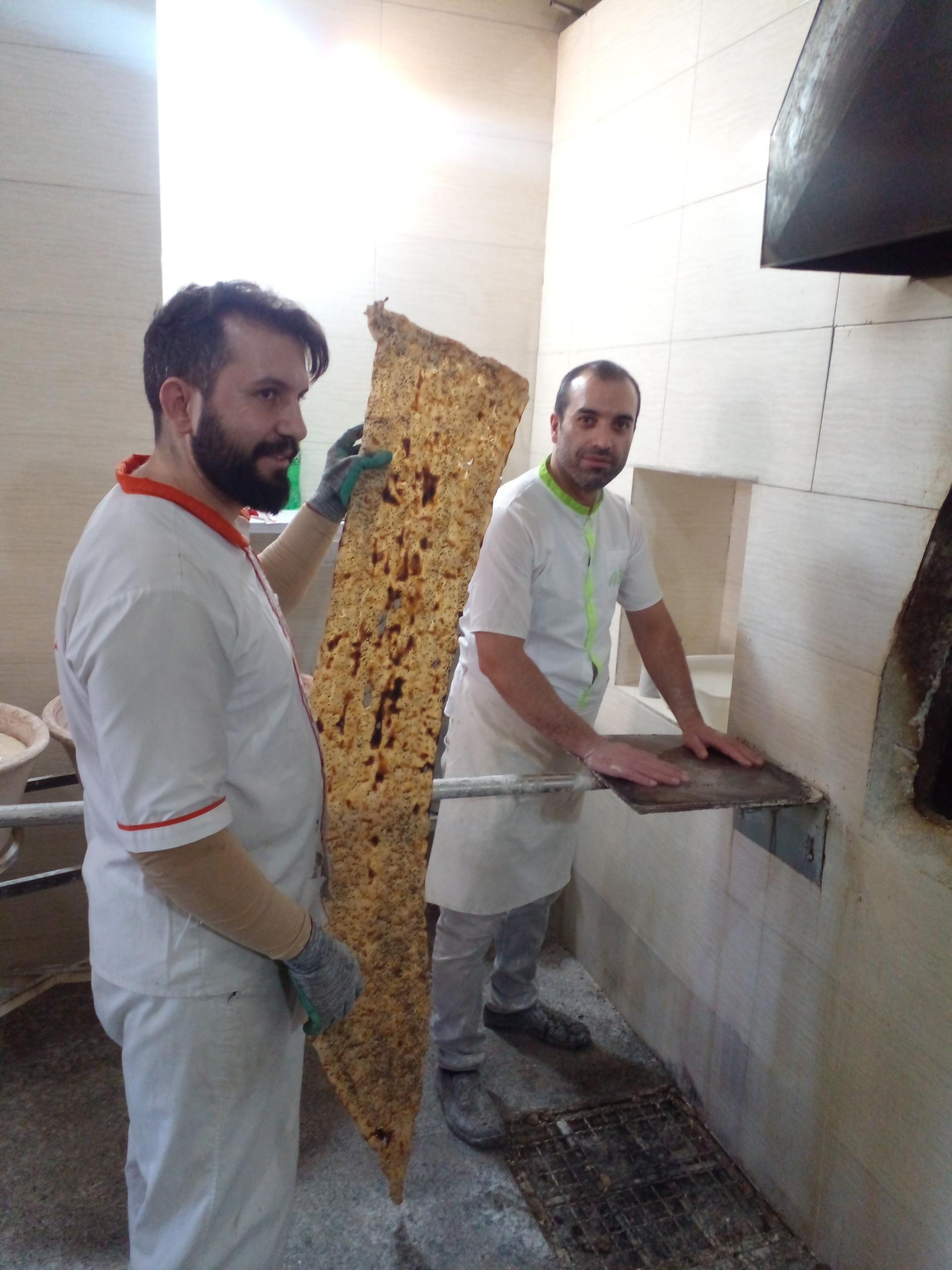 عکس نانوایی سنگک صالحی