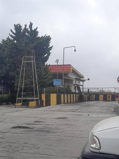 عکس پمپ بنزین ذاکری