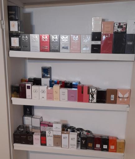 عکس فروشگاه شمیم عطر