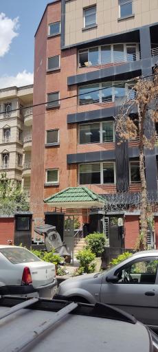 عکس شرکت سرمایه گذاری صدر تأمین