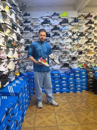 عکس میلاد اسپرت (شعبه۲)