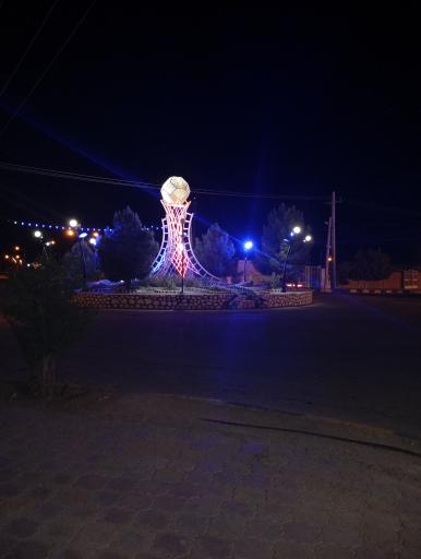 عکس میدان دانش آموز نوک شهر تفتان