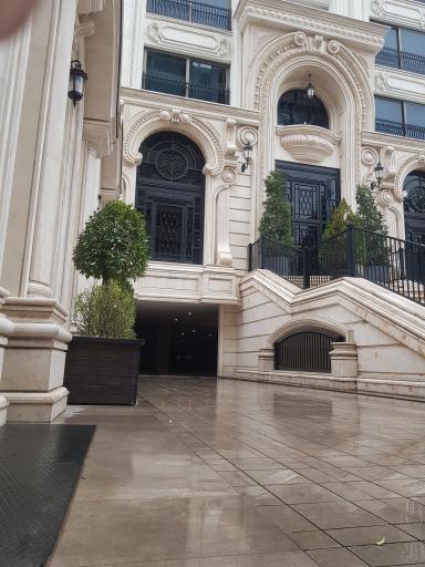 عکس عمارت منجیل