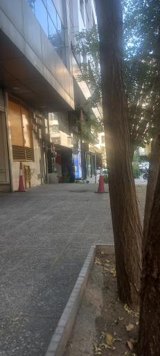 عکس ساختمان مدیکو