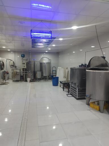 عکس لبنیات سنتی مالار