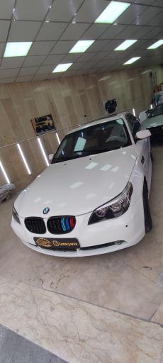 عکس خدمات زیبایی خودروی لاکچری وکس