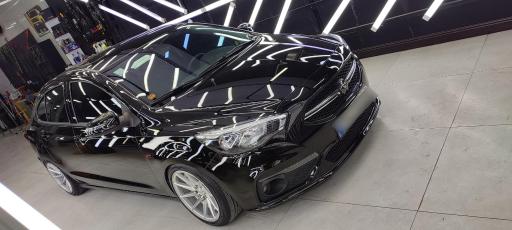 عکس خدمات زیبایی خودروی لاکچری وکس