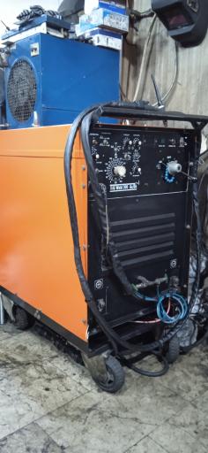 عکس جوشکاری و تراشکاری فناوران هنگام