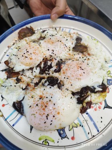 عکس کافه صبحانه آمیرزا