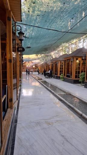 عکس رستوران باغ دربار