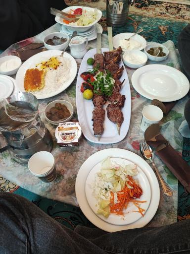 عکس رستوران باغ دربار