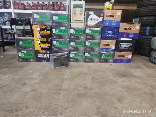 عکس لاستیک و باطری