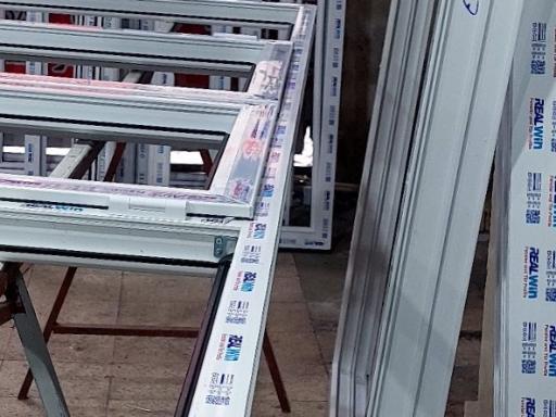 عکس درب و پنجره سازی باران