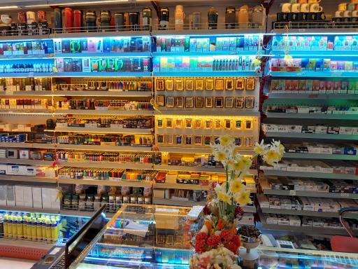 عکس مرکز پخش و فروش دخانیات برگ