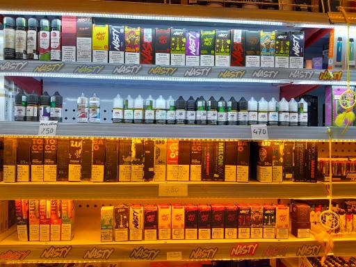 عکس مرکز پخش و فروش دخانیات برگ