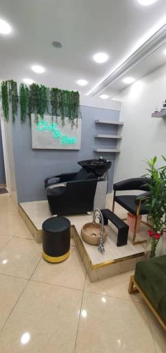 عکس سالن و آموزشگاه زیبایی لیلا حسینی