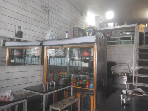 عکس غذا خوری عمو سعید