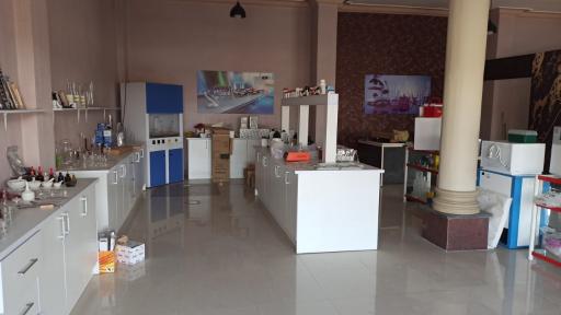 عکس لوازم آزمایشگاهی سیلیکا شیمی