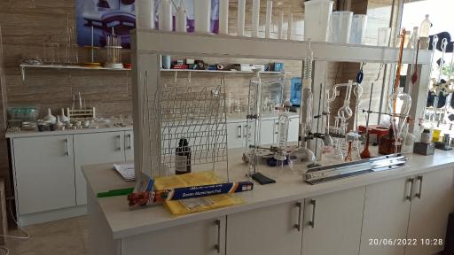 عکس لوازم آزمایشگاهی سیلیکا شیمی