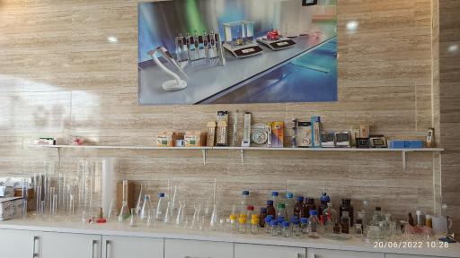 عکس لوازم آزمایشگاهی سیلیکا شیمی