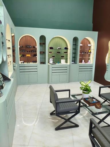 عکس بینایی سنجی و عینک تریتا