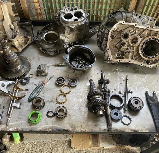 عکس تعمیرگاه تخصصی گیربکس مهدی سیاوشانی