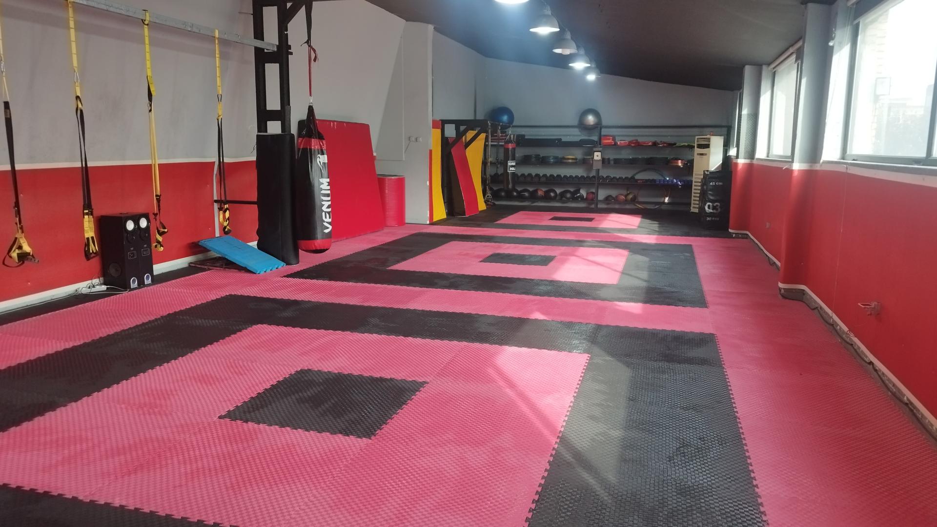 عکس باشگاه رزمی شهدای فجر