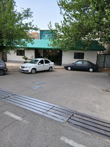 عکس مرکز تحقیقات آموزش مشاوره اداره فضای سبز