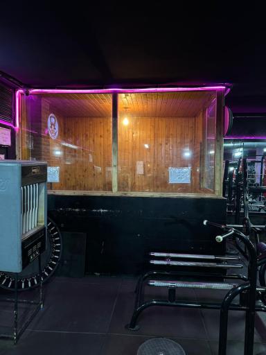 عکس باشگاه بدنسازی قهرمان