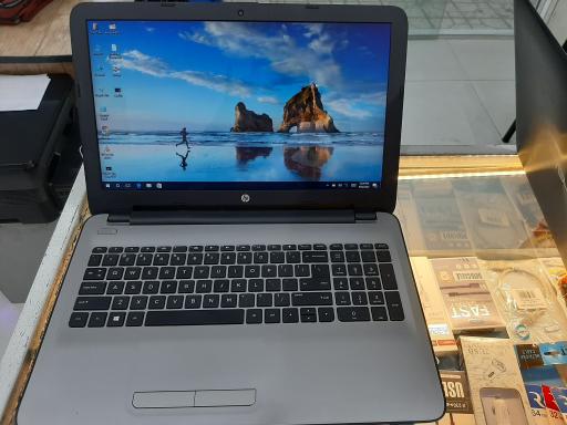 عکس فروشگاه لپ تاپ معلم