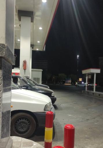 عکس پمپ گاز CNG باغ نرده