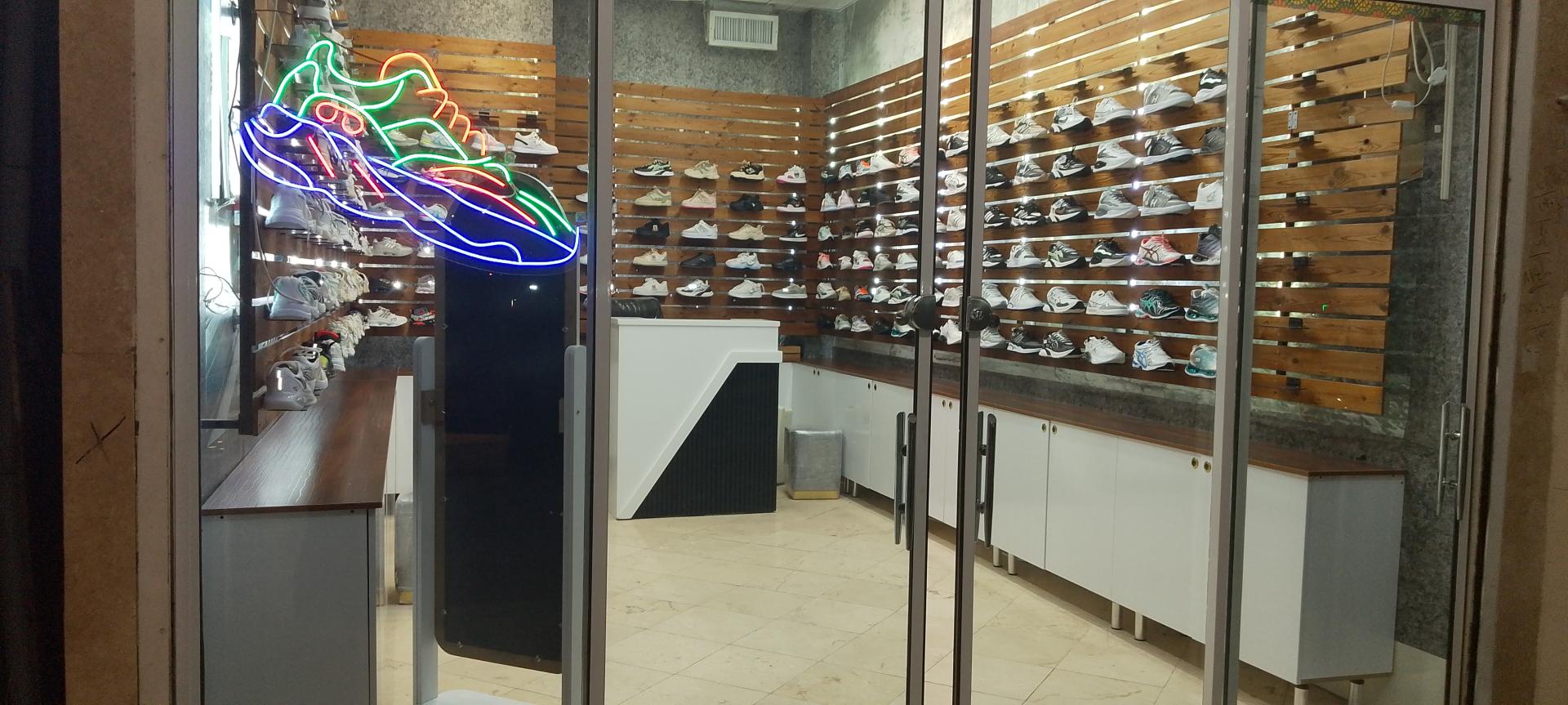 عکس کتونی اسپرت روژمان