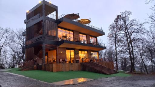 عکس کافه رستوران جنگلی شارن