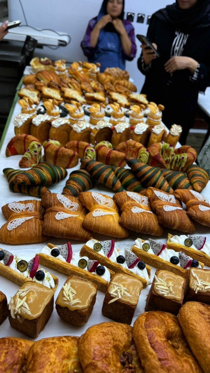 عکس کلوچه فومن