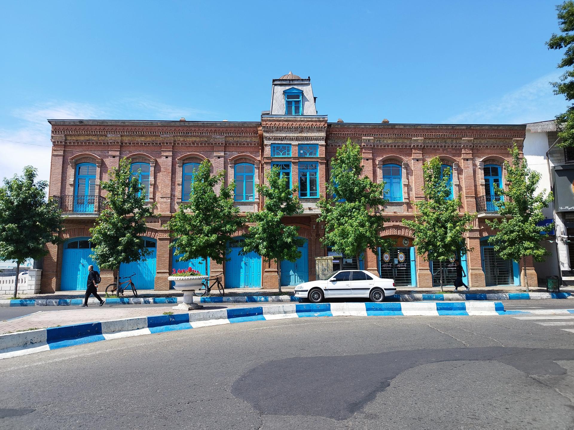 عکس ساختمان قدیمی قندچیان