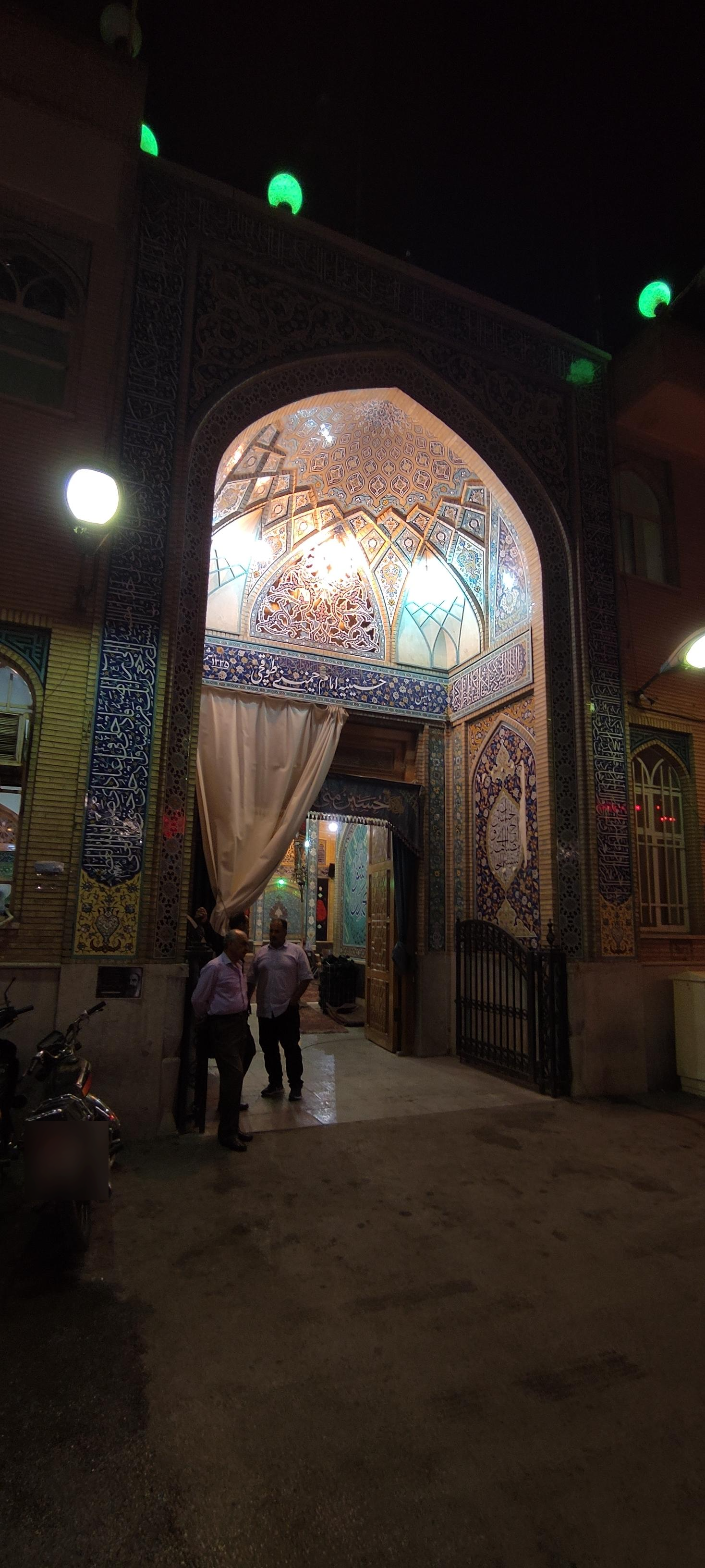 عکس حسینیه امام خمینی طوقچی