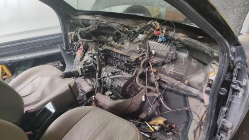 عکس خدمات خودرویی کروز