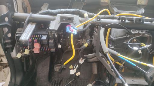 عکس خدمات خودرویی کروز