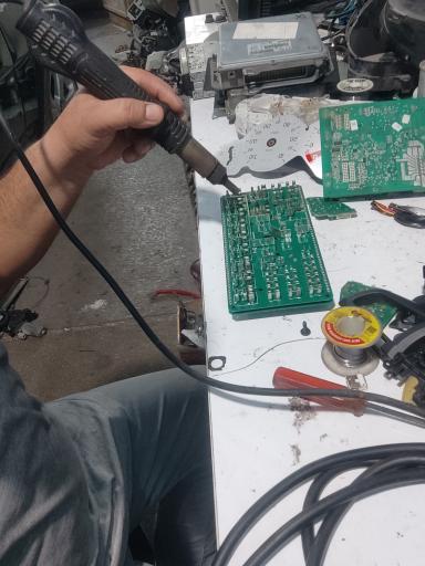 عکس خدمات خودرویی کروز