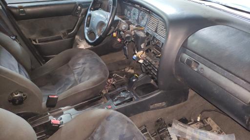 عکس خدمات خودرویی کروز