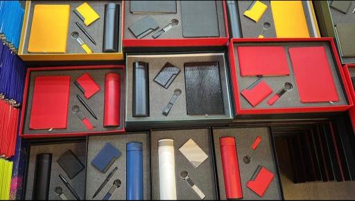 عکس سالنامه و هدایای تبلیغاتی بیتا