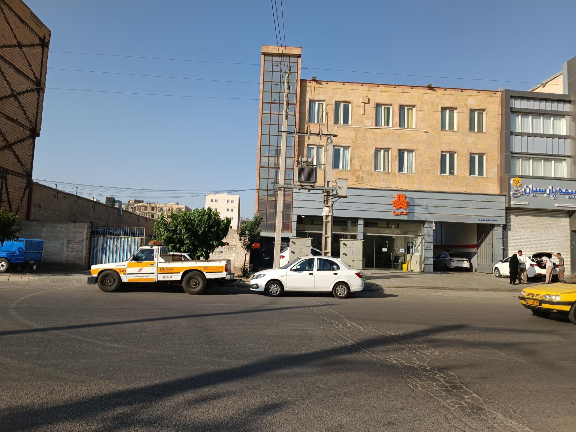 عکس نمایندگی مجاز سایپا عزیزی