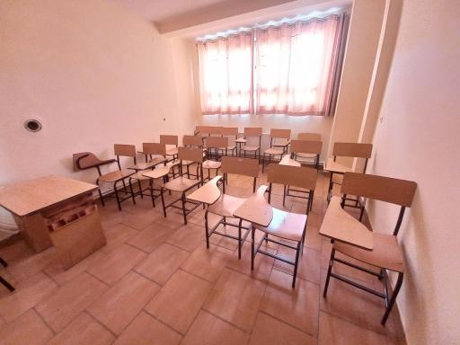 عکس دبیرستان غیرانتفاعی دوره اول پسرانه افق ابرار