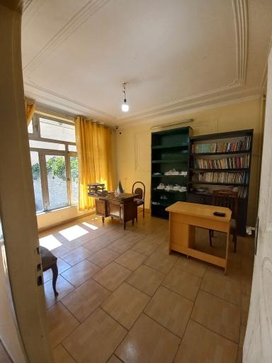 عکس دبیرستان غیرانتفاعی دوره اول پسرانه افق ابرار