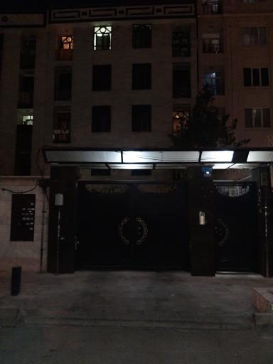 عکس ساختمان سبز