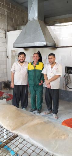 عکس نان  سنگک سنتی رضوانیه